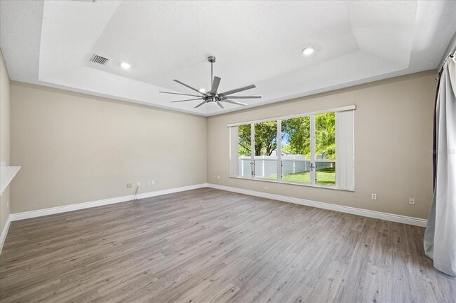 Building Photo - 12422 Creek Edge Dr