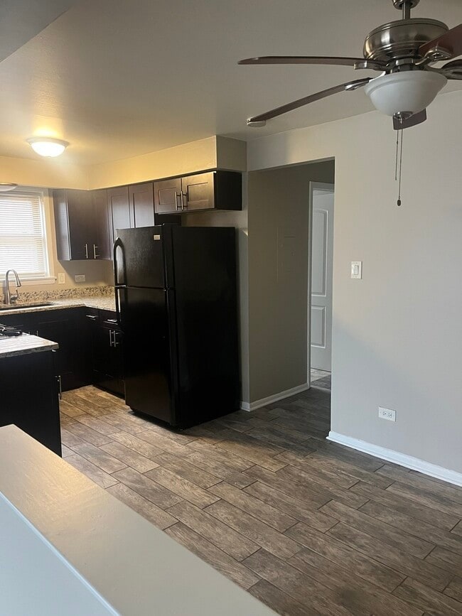 Building Photo - 8139 83rd Pl