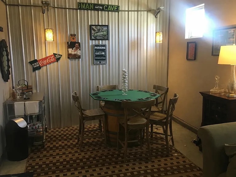 Flex Room - 1098 Columbus Way