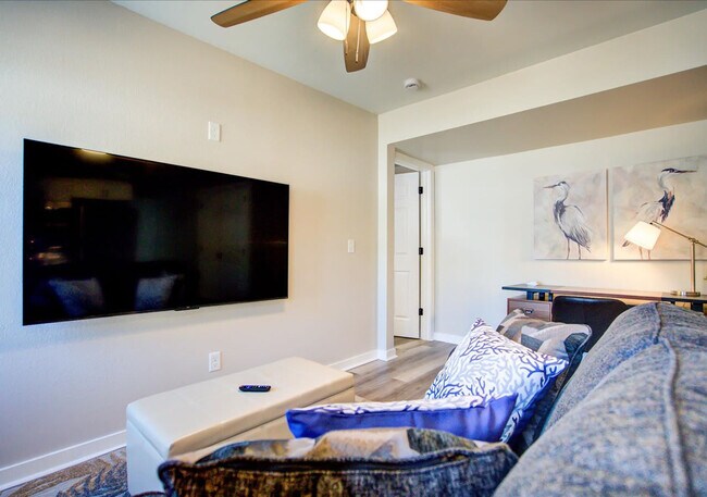 Building Photo - 156 Rodney Ct