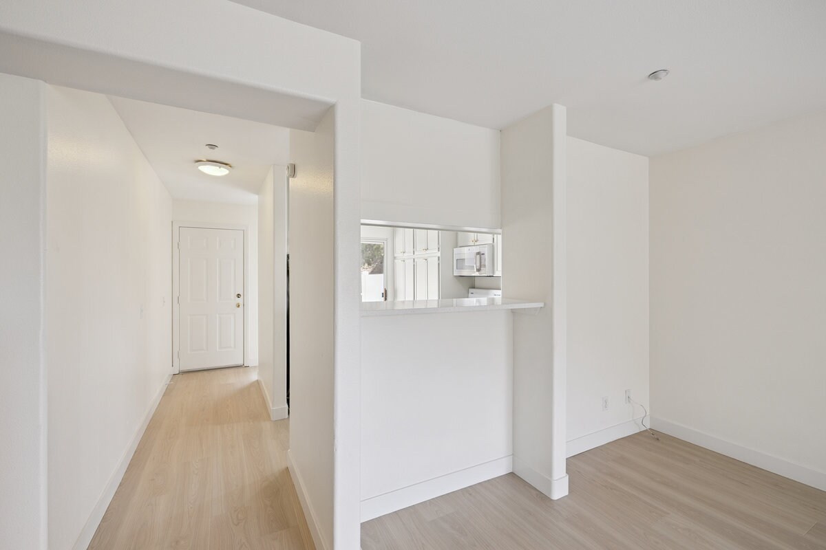 Building Photo - 3709 Las Flores Canyon Rd