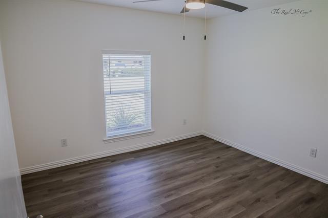 Building Photo - 2122 Teakwood Ln