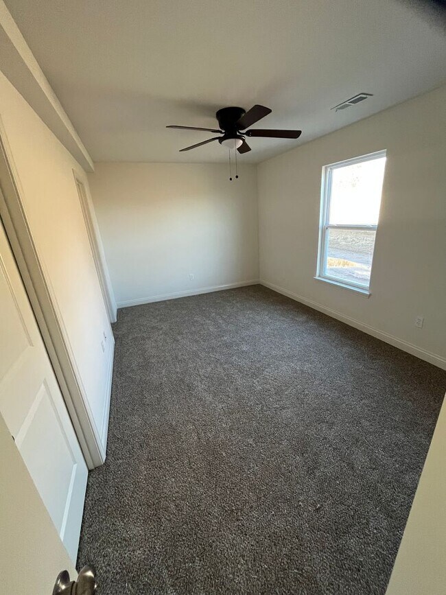 Building Photo - Newly Constructed Duplex