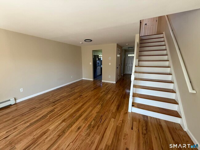 Building Photo - 1001 Old Colony Rd