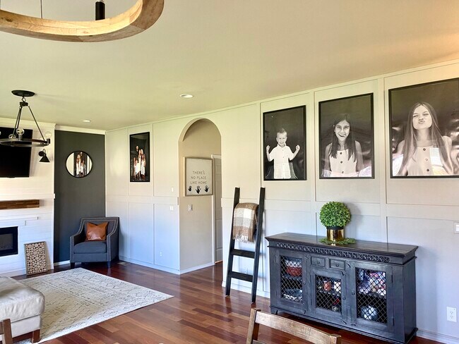 Building Photo - 2547 Blackberry Loop