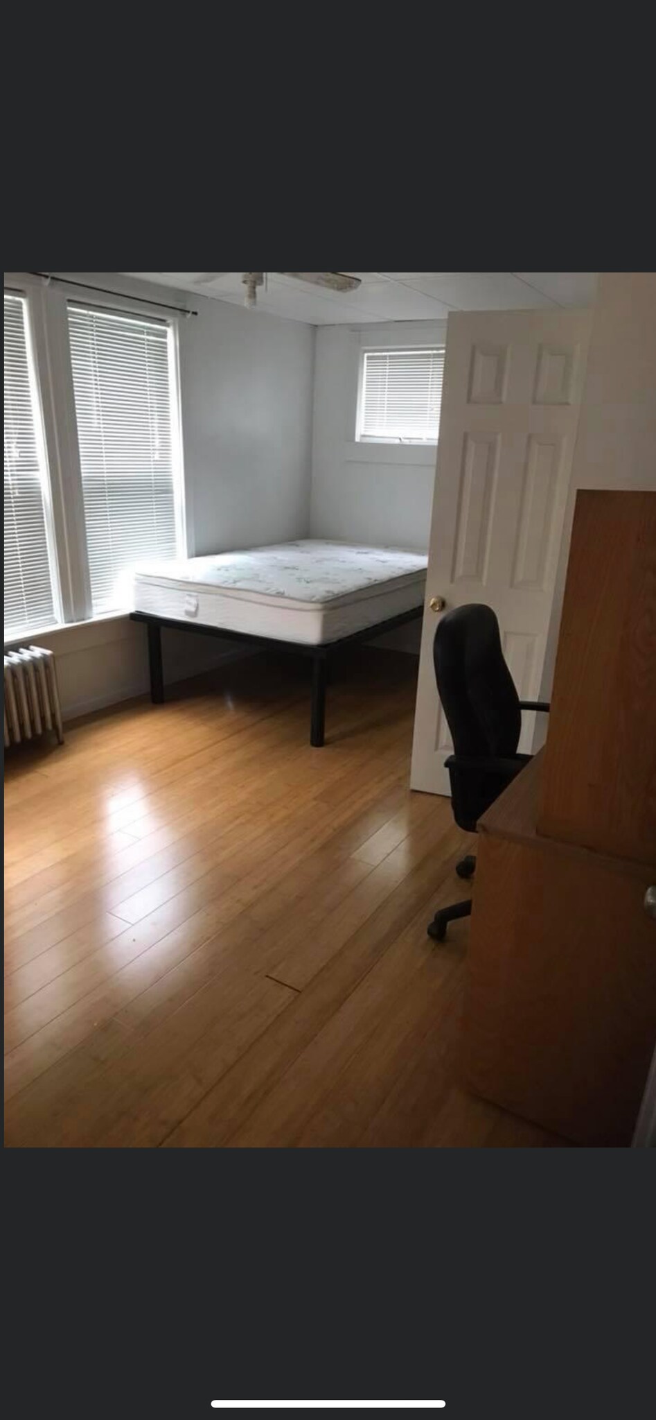 Building Photo - 28 Seminary Ave