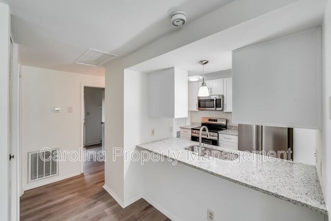 Building Photo - 5001 Forest Mountain Ct