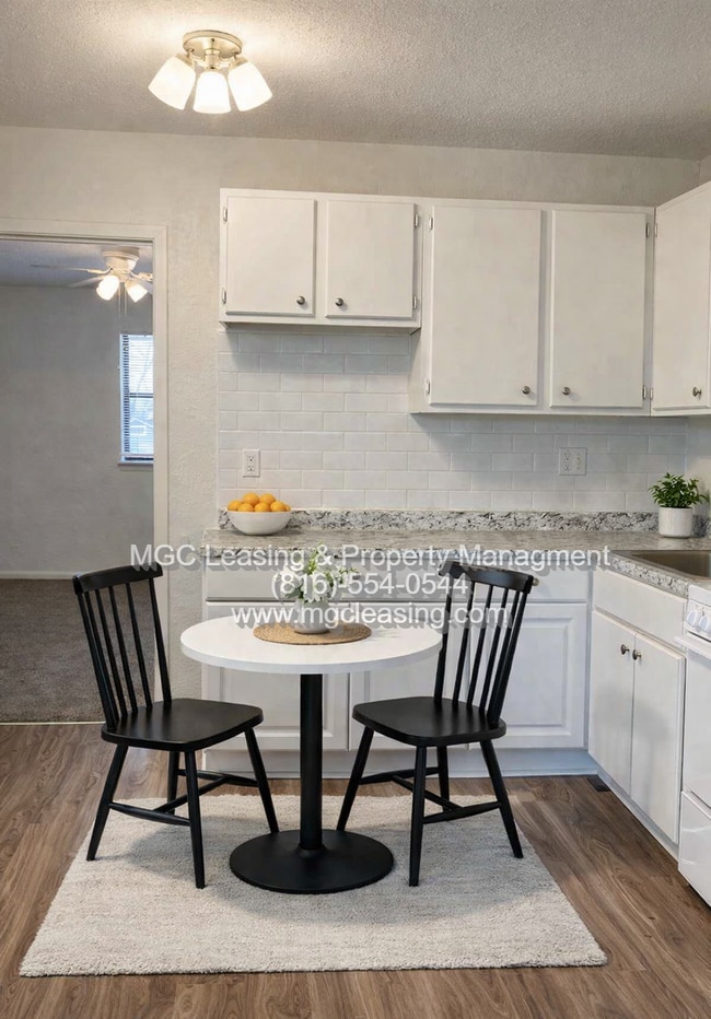Building Photo - LeGrand Apartments