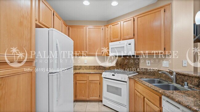 Building Photo - 1811 Greenfield Dr