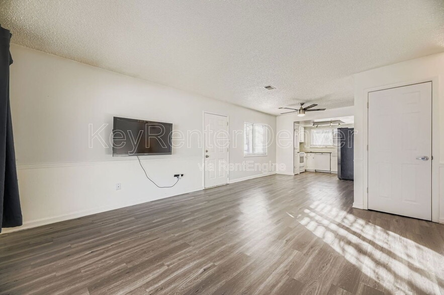 Building Photo - 1199 S Troy St