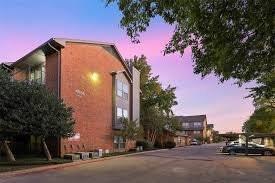 Building Photo - 4501 Druid Ln