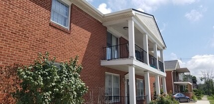 Building Photo - Homeplace