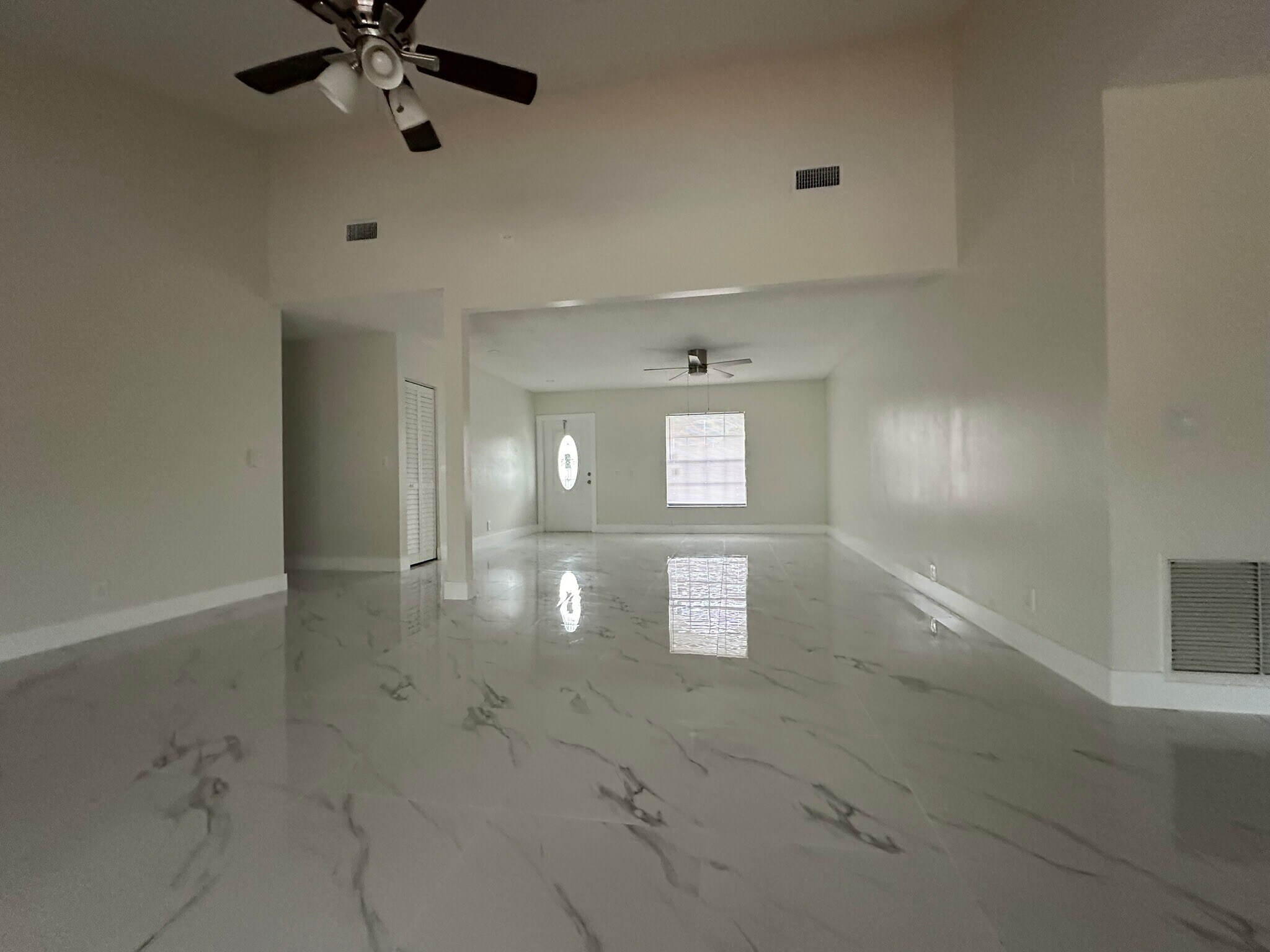 Building Photo - 2110 NW 109th Ave