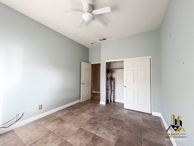 Building Photo - 8204 Eversley Ct