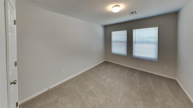 Building Photo - 1024 S Blackjack Ln