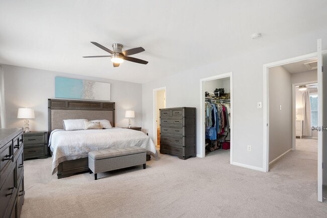 Building Photo - Gorgeous 2BR/3.5BTH Townhome in desirable Neighborhood of StoneyBrook in Rockville