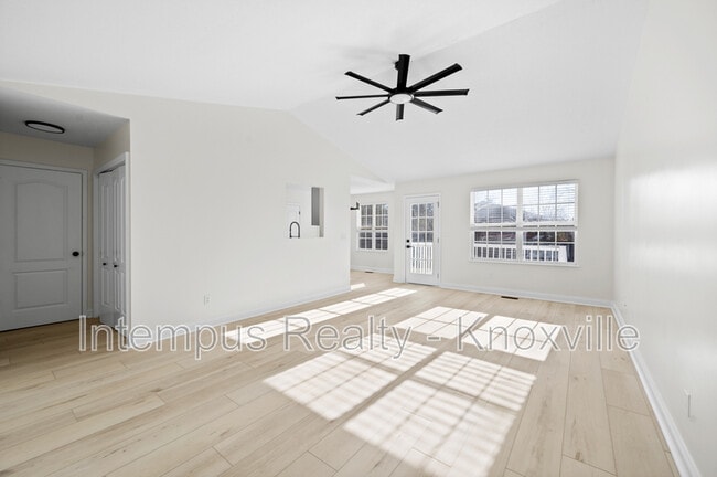 Building Photo - 7411 Cascade Meadows Way