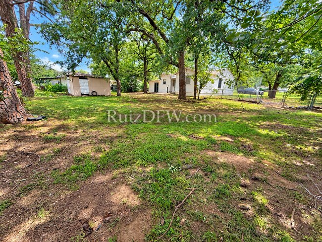 Building Photo - 6360 Renwood Dr