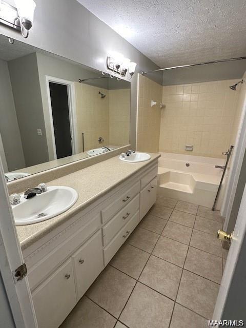 Building Photo - 1604 Queen Elizabeth Ct