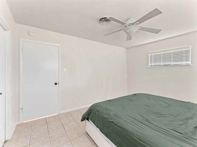 Building Photo - 510 Overlook Dr
