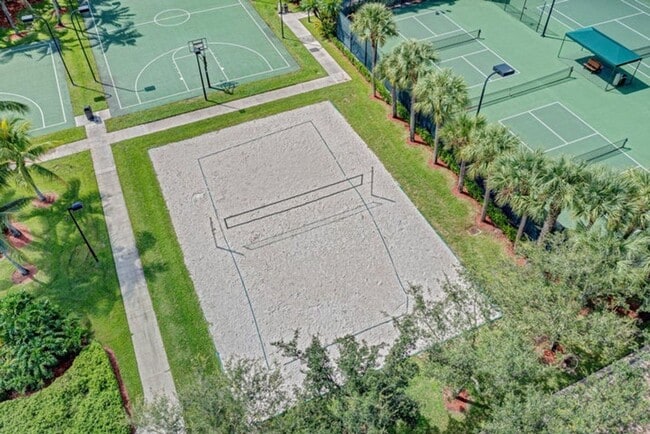 Building Photo - 2162 Stotesbury Way