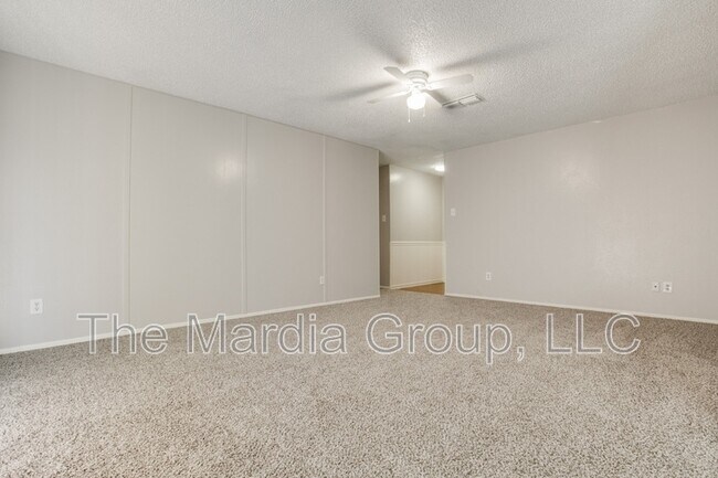 Building Photo - 1433 Virgie Joe Dr