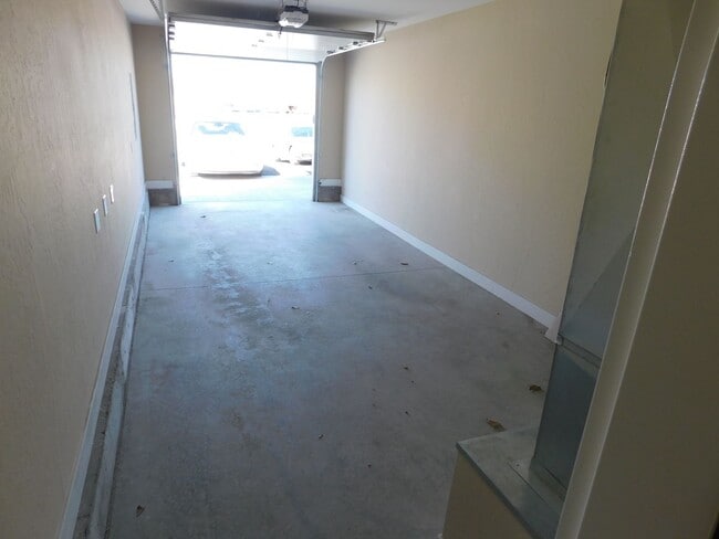 Building Photo - 1725 N 7th St