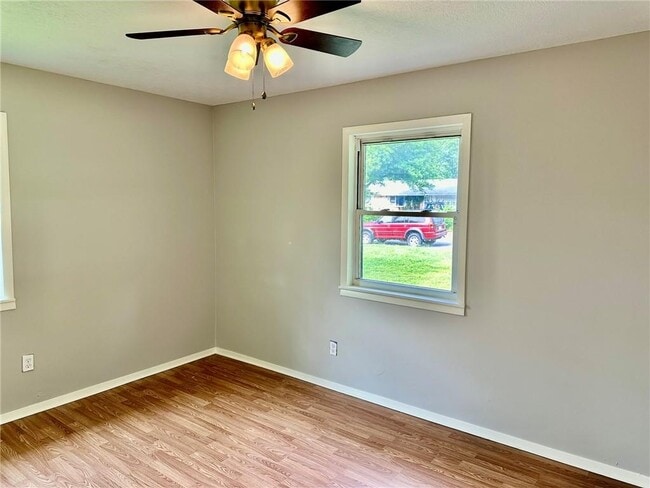 Building Photo - 1915 S 10th St