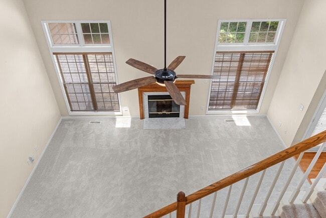 Building Photo - 108 Castlebury Creek Ct