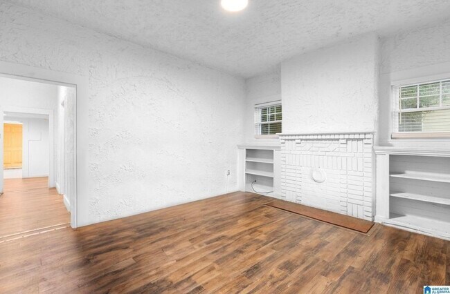 Building Photo - 408 5th Place Pratt