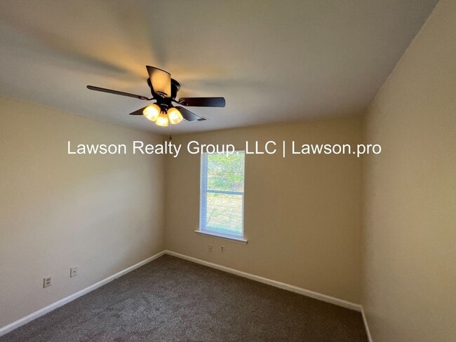 Building Photo - 7th St 306-8