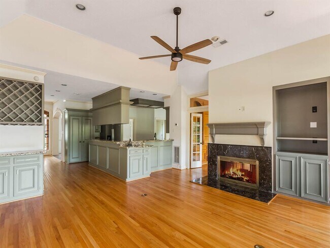 Building Photo - 33 Sweetleaf Ct