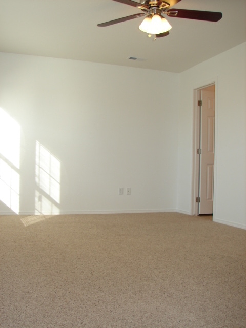 Building Photo - 10515 Country Park Point