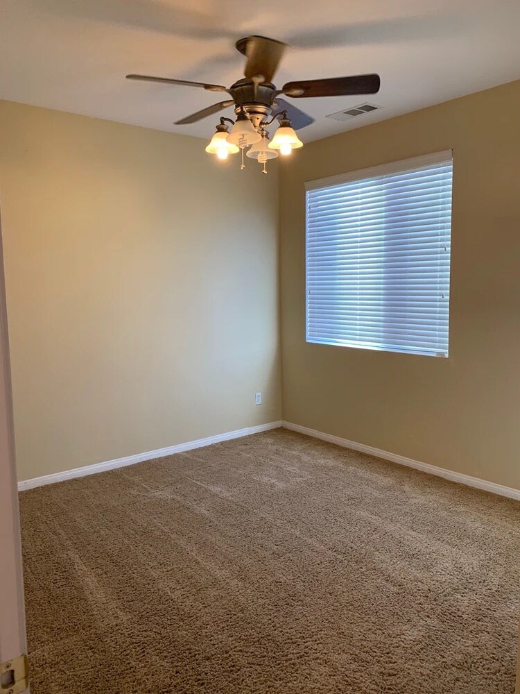 Bedroom 3. - 84126 Canzone Dr