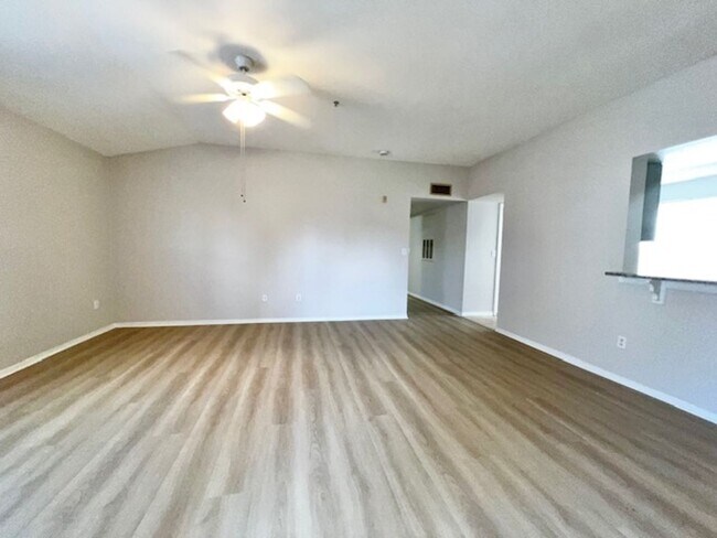Building Photo - NEW-Remodeled bathroom & kitchen! NEW VINYL PLANK flooring & fresh paint! 2 bedroom 1 bath condo ...
