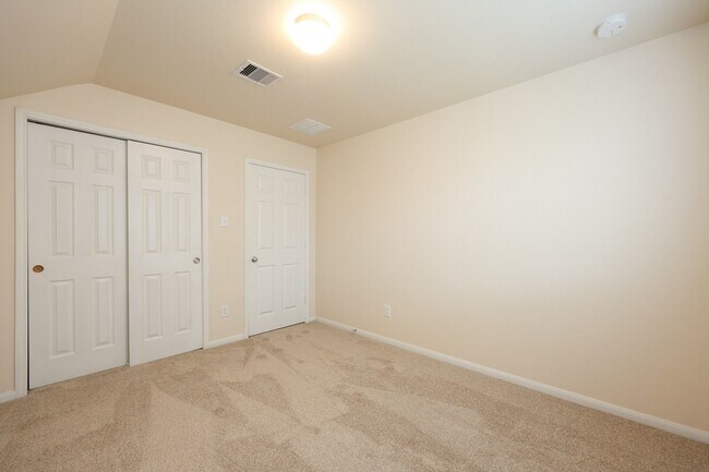 Building Photo - 4155 Falvel Cove Dr
