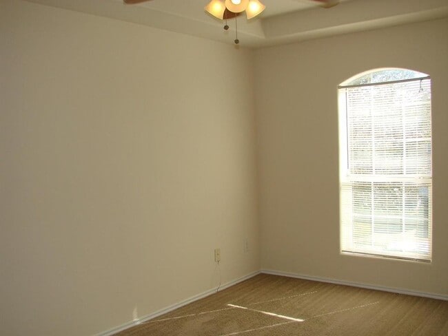 Building Photo - 4607 Evergreen Mdw Ct