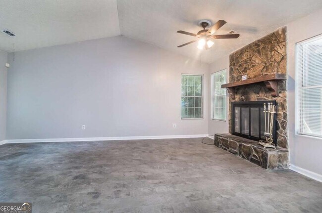 Building Photo - 5437 Glen Haven Dr