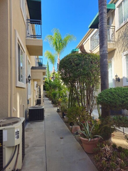 Building Photo - 4516 Ramsdell Ave