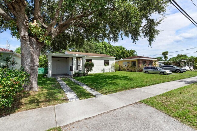 Building Photo - 301 SW 51st Ave
