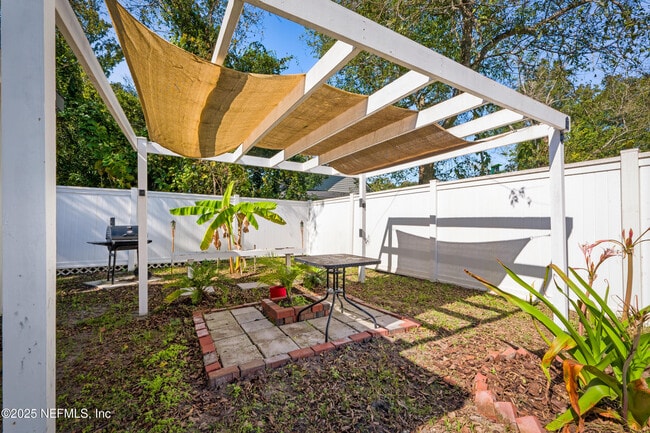 Building Photo - 501 Aiken St