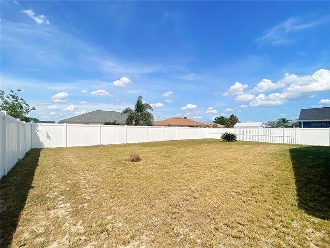 Building Photo - 445 Savanna Pointe St
