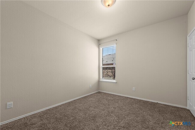 Building Photo - 2610 Bargello St