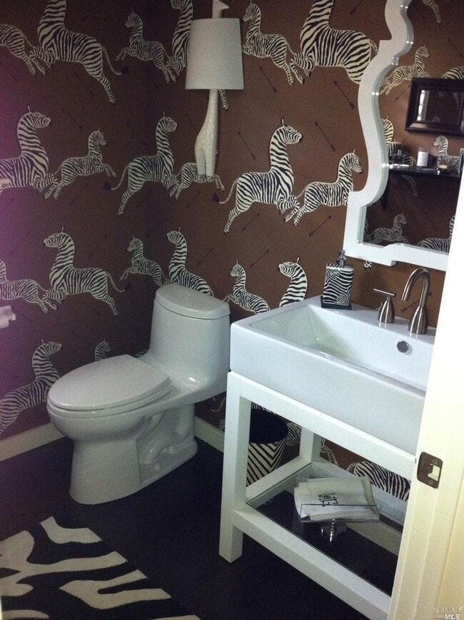 Building Photo - 419 Dry Creek Rd