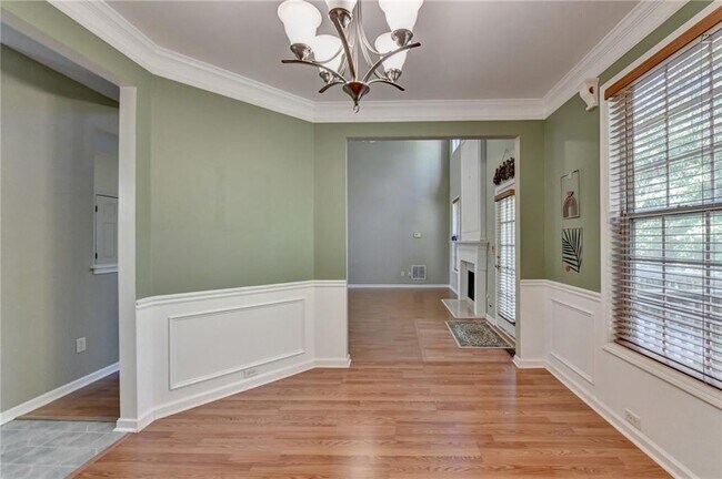 Building Photo - 236 Windy Cir