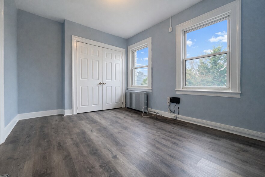 Building Photo - 23 Rector Pl