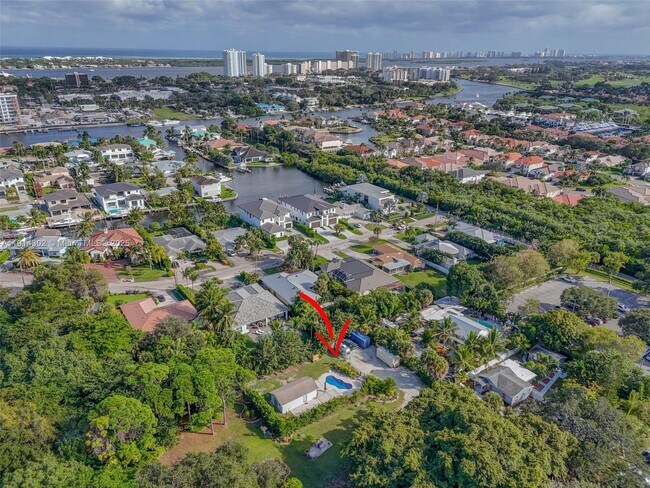 Building Photo - 11324 Palm Tree Ln