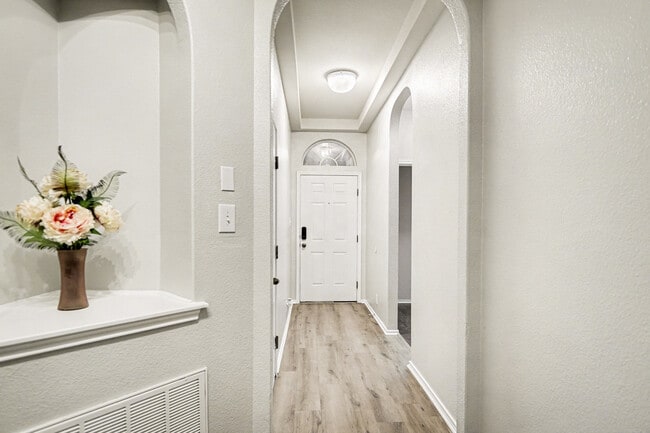 Building Photo - 6422 Oldham Cove