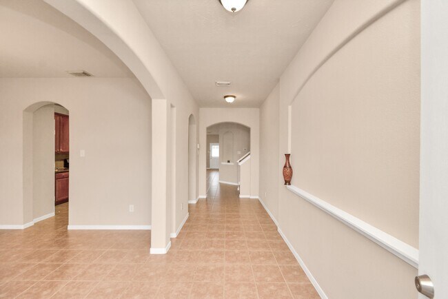 Building Photo - 25206 Hazel Ranch Dr