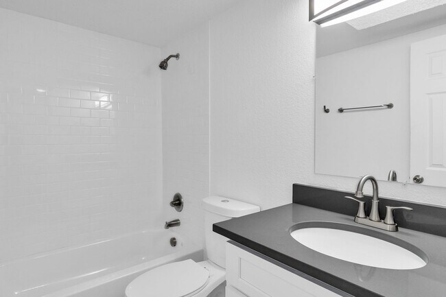 Building Photo - Currently getting renovated three-bedroom ...